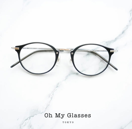 Oh My Glasses Tokyo Type Caslon Std